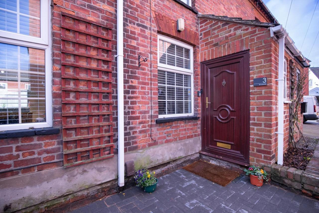Saltbox Properties- Large!! 3 Bed, 3 Bath House, Parking, Fast Wifi, Town Centre Location! Sleeps 6 Ashby-de-la-Zouch Dış mekan fotoğraf